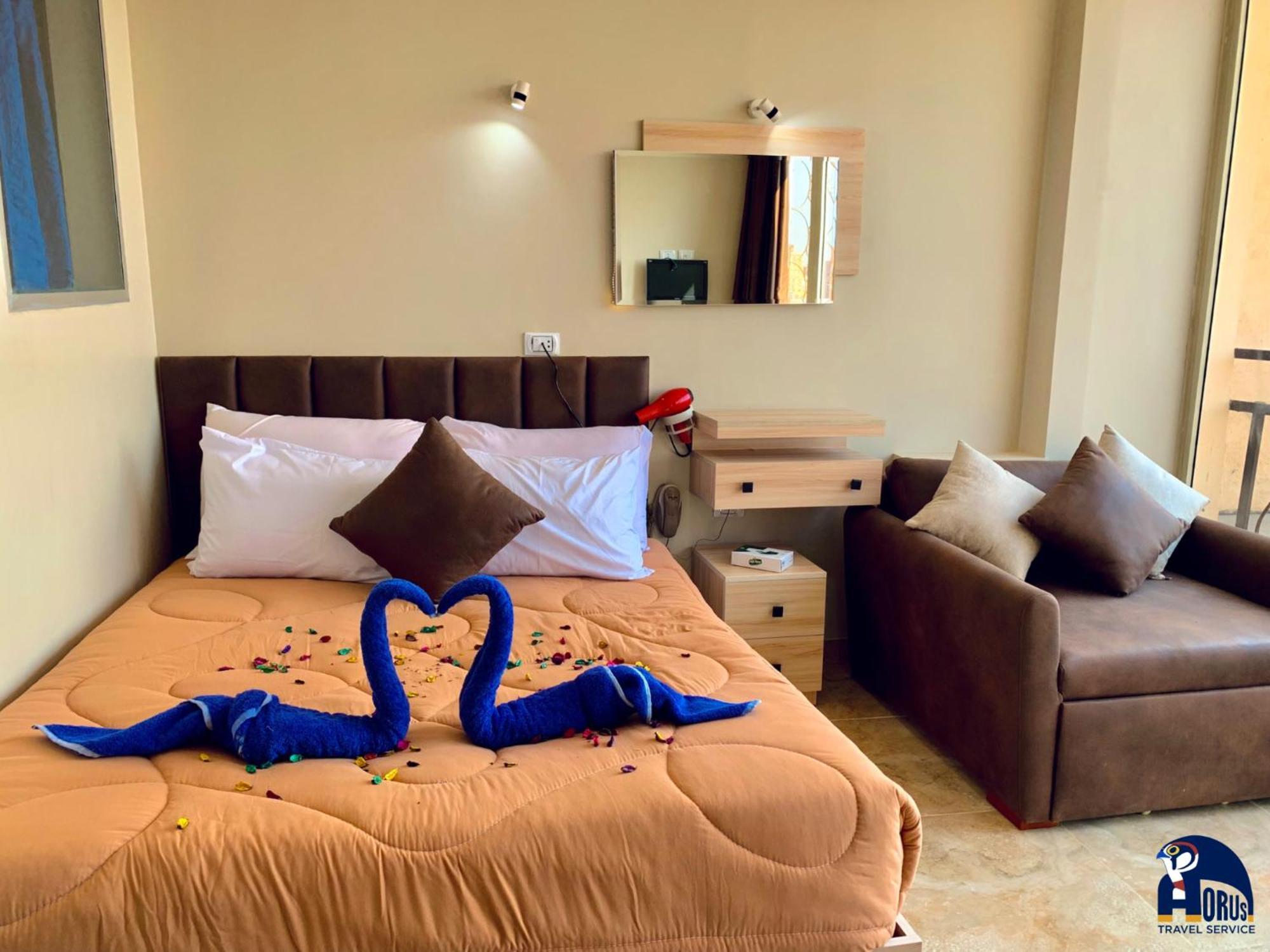Horus Horizon Inn Pyramids View Kafrat al Jabal ภายนอก รูปภาพ